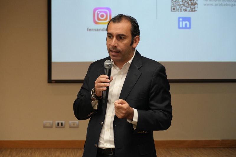 Fernando Arab socio de Arab Abogados en Encuentro de Líderes de CIRPAN La regulación y la baja productividad están frenando a las empresas de tamaño grande